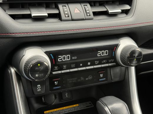 Toyota RAV4 2.5 Plug-in Hybrid AWD Bi-Tone Plus | Trekhaak | Leder | ACC | 360* Camera | LED | HUD ActivLease financial lease