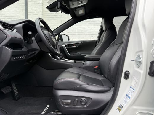Toyota RAV4 2.5 Plug-in Hybrid AWD Bi-Tone Plus | Trekhaak | Leder | ACC | 360* Camera | LED | HUD ActivLease financial lease