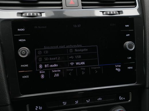 Volkswagen e-Golf E-DITION 136pk Navigatie Warmtepomp Acc Pdc Led Privacy glas 58 ActivLease financial lease