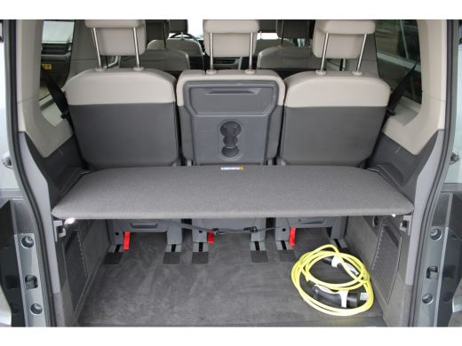 Volkswagen Multivan 1.4 eHybrid Energetic L2 | 218 pk | 7-zits | Leren Stoelen | Afneembare Trekhaak | Panoramadak | ... ActivLease financial lease