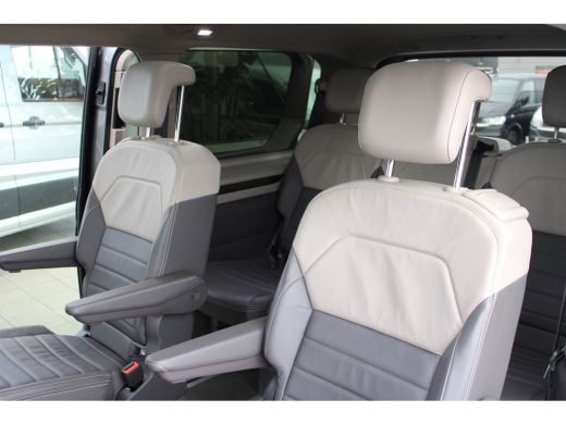 Volkswagen Multivan 1.4 eHybrid Energetic L2 | 218 pk | 7-zits | Leren Stoelen | Afneembare Trekhaak | Panoramadak | ... ActivLease financial lease