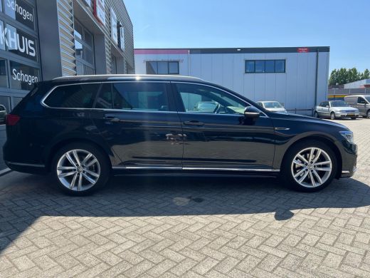 Volkswagen Passat Variant 1.5 TSI 150 pk 6-DSG Elegance Business R | Trekhaak wegklapbaar | Climatronic | Cruisen C... ActivLease financial lease