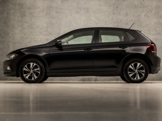 Volkswagen Polo 1.0 Sportline (VIRTUAL COCKPIT, APPLE CARPLAY, GROOT NAVI, ADAPTIVE CRUISE, CAMERA, SPORTSTOELEN,... ActivLease financial lease