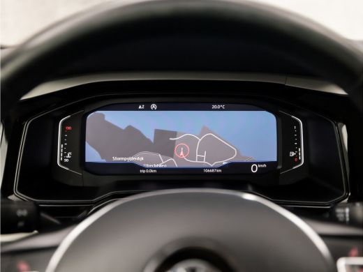 Volkswagen Polo 1.0 Sportline (VIRTUAL COCKPIT, APPLE CARPLAY, GROOT NAVI, ADAPTIVE CRUISE, CAMERA, SPORTSTOELEN,... ActivLease financial lease