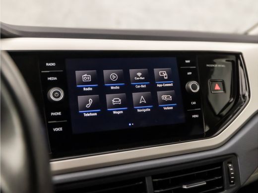 Volkswagen Polo 1.0 Sportline (VIRTUAL COCKPIT, APPLE CARPLAY, GROOT NAVI, ADAPTIVE CRUISE, CAMERA, SPORTSTOELEN,... ActivLease financial lease