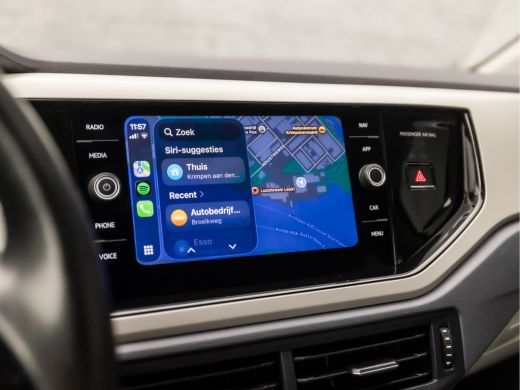 Volkswagen Polo 1.0 Sportline (VIRTUAL COCKPIT, APPLE CARPLAY, GROOT NAVI, ADAPTIVE CRUISE, CAMERA, SPORTSTOELEN,... ActivLease financial lease