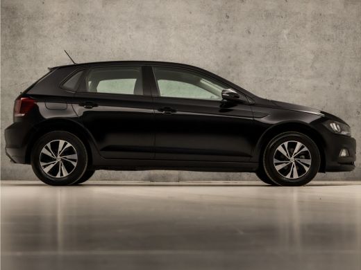 Volkswagen Polo 1.0 Sportline (VIRTUAL COCKPIT, APPLE CARPLAY, GROOT NAVI, ADAPTIVE CRUISE, CAMERA, SPORTSTOELEN,... ActivLease financial lease