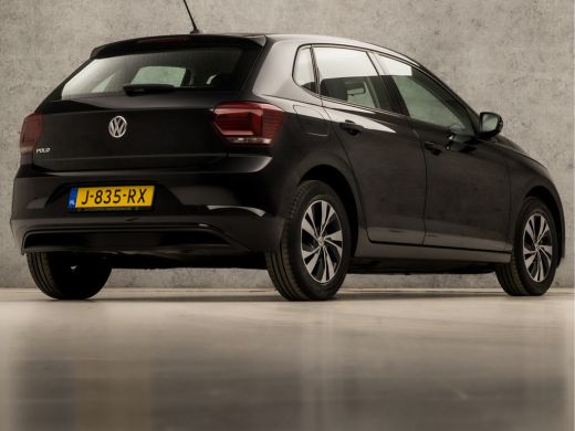 Volkswagen Polo 1.0 Sportline (VIRTUAL COCKPIT, APPLE CARPLAY, GROOT NAVI, ADAPTIVE CRUISE, CAMERA, SPORTSTOELEN,... ActivLease financial lease