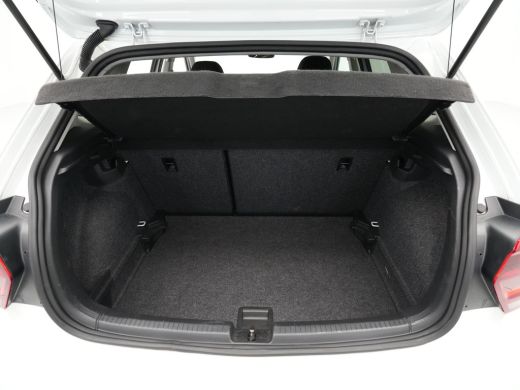 Volkswagen Polo 1.0 TSI 95pk R-Line Edition Navigatie Acc Pdc Clima Carplay 90 ActivLease financial lease