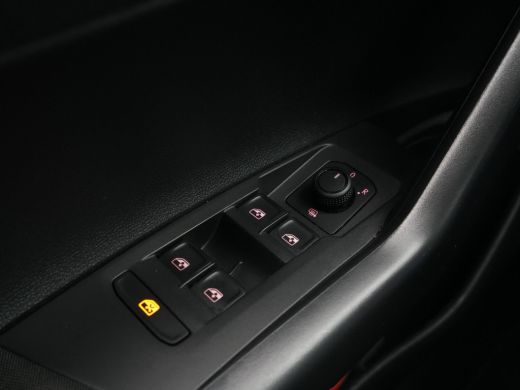 Volkswagen Polo 1.0 TSI 95pk R-Line Edition Navigatie Acc Pdc Clima Carplay 90 ActivLease financial lease