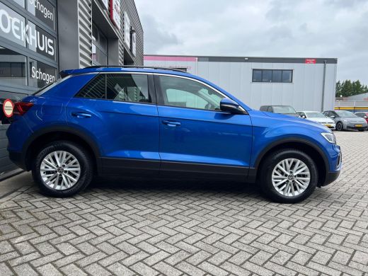 Volkswagen T-Roc 1.0 TSI 110 pk Life | Cruise contrel Adaptief | Parkeer assistent | Apple Carplay | Airco | Led k... ActivLease financial lease
