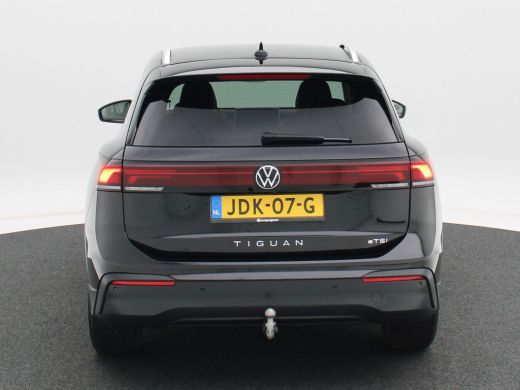 Volkswagen Tiguan 1.5 eTSi 130 Pk Automaat Life Edition | Full LED | Adaptive Cruise | Trekhaak | Camera | Stoel Ve... ActivLease financial lease