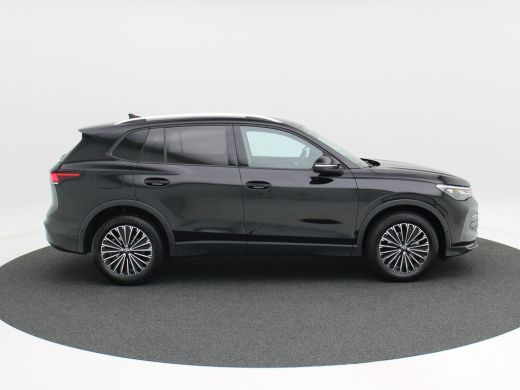 Volkswagen Tiguan 1.5 eTSi 130 Pk Automaat Life Edition | Full LED | Adaptive Cruise | Trekhaak | Camera | Stoel Ve... ActivLease financial lease