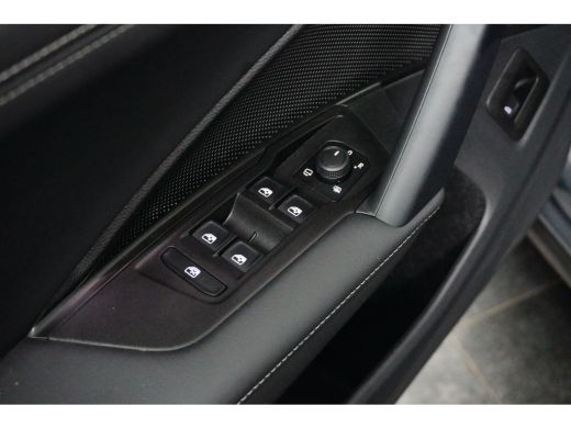 Volkswagen Tiguan Life Edition 1.5 TSI 150 pk 7-DSG | Trekhaak | Standkachel | Winterpakket | Navigatie | Apple Car... ActivLease financial lease