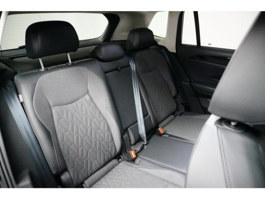 Volkswagen Tiguan Life Edition 1.5 TSI 150 pk 7-DSG | Trekhaak | Standkachel | Winterpakket | Navigatie | Apple Car... ActivLease financial lease