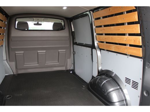 Volkswagen Transporter 2.0 TDI L1H1 | 150 pk | Automaat | Trekhaak | Adaptive Cruise | LED Zwaailampbalk | App Connect |... ActivLease financial lease
