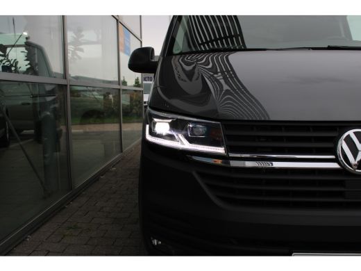 Volkswagen Transporter 2.0 TDI L1H1 | 150 pk | Automaat | Trekhaak | Adaptive Cruise | LED Zwaailampbalk | App Connect |... ActivLease financial lease