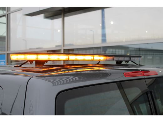 Volkswagen Transporter 2.0 TDI L1H1 | 150 pk | Automaat | Trekhaak | Adaptive Cruise | LED Zwaailampbalk | App Connect |... ActivLease financial lease