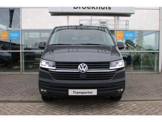 Volkswagen Transporter 2.0 TDI L1H1 | 150 pk | Automaat | Trekhaak | Adaptive Cruise | LED Zwaailampbalk | App Connect |... ActivLease financial lease