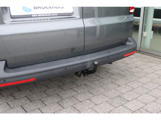 Volkswagen Transporter 2.0 TDI L1H1 | 150 pk | Automaat | Trekhaak | Adaptive Cruise | LED Zwaailampbalk | App Connect |... ActivLease financial lease