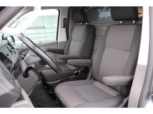 Volkswagen Transporter 2.0 TDI L1H1 | 150 pk | Automaat | Trekhaak | Adaptive Cruise | LED Zwaailampbalk | App Connect |... ActivLease financial lease