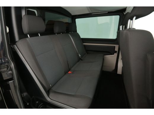 Volkswagen Transporter 2.0 TDI L2H1 | 204PK | DC | 5 Persoons | Panoramadak | Automaat | Airco | Camera | Carplay | Crui... ActivLease financial lease
