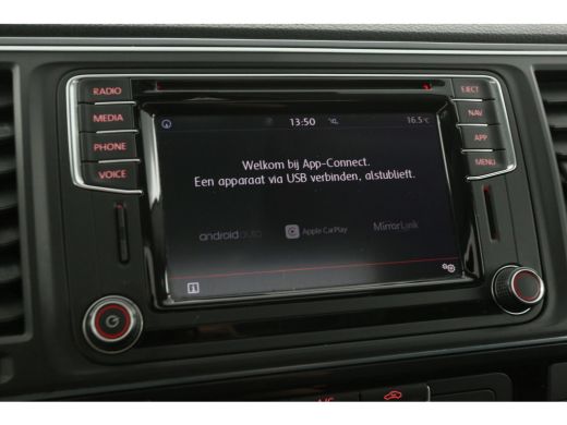 Volkswagen Transporter 2.0 TDI L2H1 | 204PK | DC | Pano | Automaat | Airco | Camera | Carplay | Cruise | Navi | 2xSchuif... ActivLease financial lease