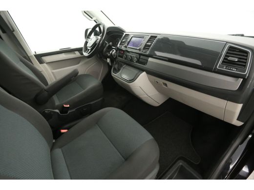 Volkswagen Transporter 2.0 TDI L2H1 | 204PK | DC | Pano | Automaat | Airco | Camera | Carplay | Cruise | Navi | 2xSchuif... ActivLease financial lease