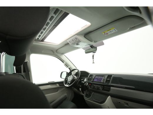 Volkswagen Transporter 2.0 TDI L2H1 | 204PK | DC | 5 Persoons | Panoramadak | Automaat | Airco | Camera | Carplay | Crui... ActivLease financial lease