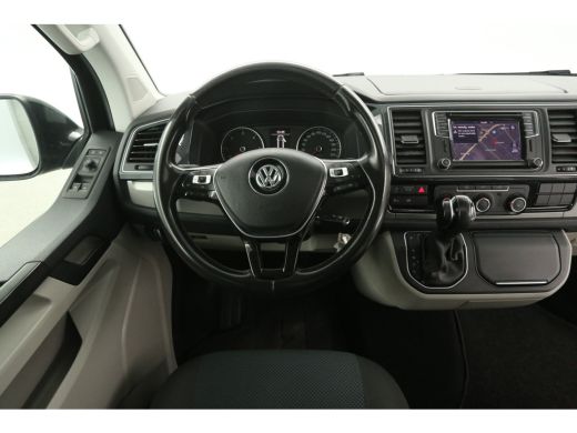 Volkswagen Transporter 2.0 TDI L2H1 | 204PK | DC | Pano | Automaat | Airco | Camera | Carplay | Cruise | Navi | 2xSchuif... ActivLease financial lease