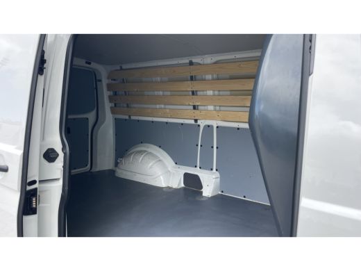 Volkswagen Transporter 2.0 TDI L2H1 28 Comfortline | 110PK | Airco | Betimmering | Imperiaal | Camera | Trekhaak | Navi ... ActivLease financial lease