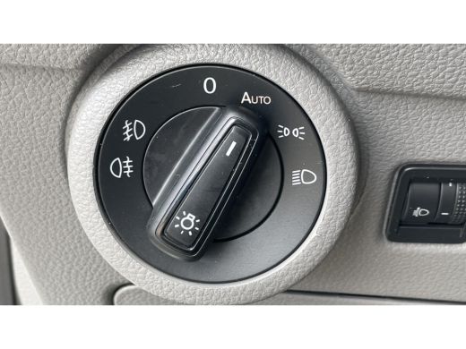 Volkswagen Transporter 2.0 TDI L2H1 28 Comfortline | 110PK | Airco | Betimmering | Imperiaal | Camera | Trekhaak | Navi ... ActivLease financial lease