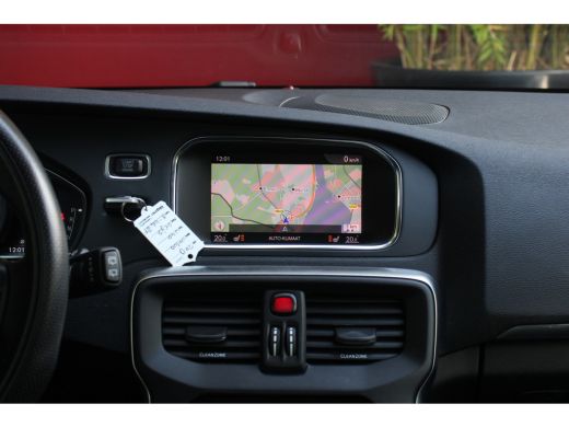 Volvo  V40 1.5 T3 Polar+ Sport | R-Design | Harman/Kardon | Panoramadak | Camera | Keyless ActivLease financial lease