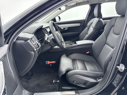 Volvo  V90 T8 Recharge Ultra Dark | 19" | Trekhaak | Gelaagd glas | 360 Camera | Panoramadak | Head-up | Ful... ActivLease financial lease