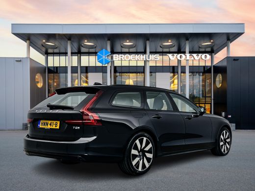 Volvo  V90 T8 Recharge Ultra Dark | 19" | Trekhaak | Gelaagd glas | 360 Camera | Panoramadak | Head-up | Ful... ActivLease financial lease