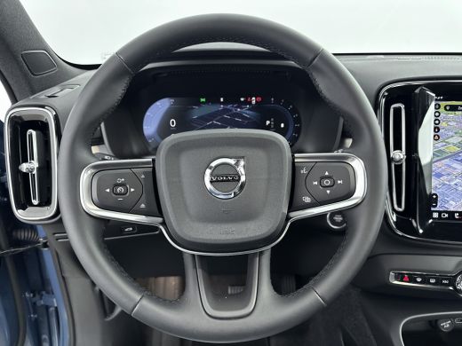 Volvo  XC40 2.0 B4 Plus Dark | Trekhaak | Reserve wiel | BLIS | Adaptive Cruiscontrol | Verwarmbare voorruit ... ActivLease financial lease
