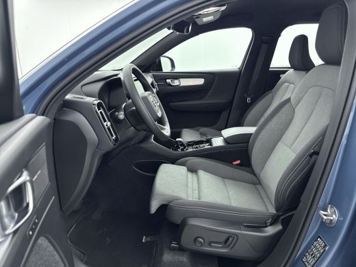 Volvo  XC40 2.0 B4 Plus Dark | Trekhaak | Reserve wiel | BLIS | Adaptive Cruiscontrol | Verwarmbare voorruit ... ActivLease financial lease