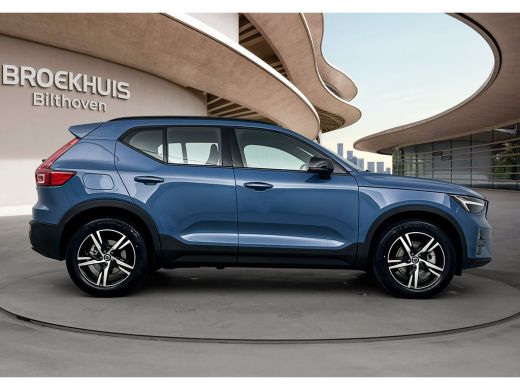 Volvo  XC40 2.0 B4 Plus Dark | Trekhaak | Reserve wiel | BLIS | Adaptive Cruiscontrol | Verwarmbare voorruit ... ActivLease financial lease