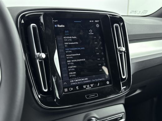 Volvo  XC40 2.0 B4 Plus Dark | Trekhaak | Reserve wiel | BLIS | Adaptive Cruiscontrol | Verwarmbare voorruit ... ActivLease financial lease
