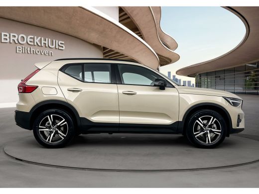 Volvo  XC40 2.0 B4 Plus Dark | Trekhaak | Reserve wiel | BLIS | Adaptive Cruiscontrol | Verwarmbare voorruit ... ActivLease financial lease