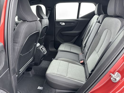 Volvo  XC40 B4 Plus Dark | 18" | Trekhaak | Elektrische stoelen | Harman Kardon | Adaptieve cruise | BILIS | ... ActivLease financial lease
