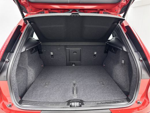 Volvo  XC40 B4 Plus Dark | 18" | Trekhaak | Elektrische stoelen | Harman Kardon | Adaptieve cruise | BILIS | ... ActivLease financial lease
