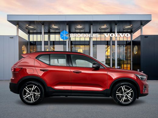 Volvo  XC40 B4 Plus Dark | 18" | Trekhaak | Elektrische stoelen | Harman Kardon | Adaptieve cruise | BILIS | ... ActivLease financial lease