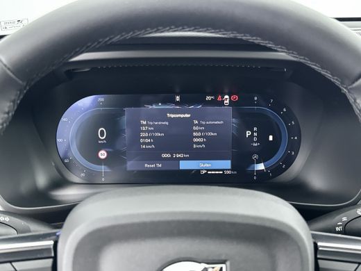 Volvo  XC40 B4 Plus Dark | 18" | Trekhaak | Voorruitverwarming | Elektrische stoelen | Harman Kardon | Parkee... ActivLease financial lease