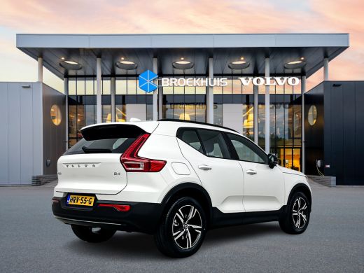 Volvo  XC40 B4 Plus Dark | 18" | Trekhaak | Voorruitverwarming | Elektrische stoelen | Harman Kardon | Parkee... ActivLease financial lease