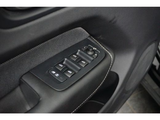Volvo  XC60 2.0 T8 AWD Polestar Engineered ActivLease financial lease