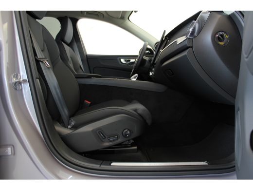 Volvo  XC60 T6 350PK Plus Dark | 360° | Getint Glas | Verwarmbare voorruit | Adap Cruise | HK audio | Memory ActivLease financial lease