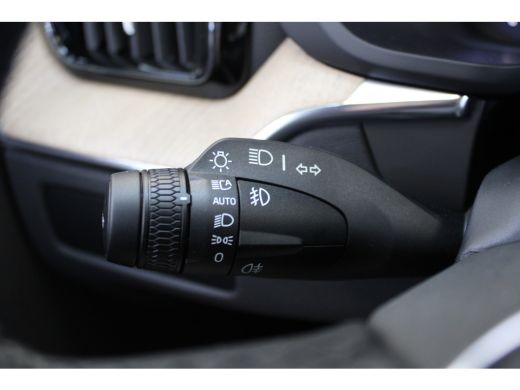 Volvo  XC60 T6 350PK Plus Dark | 360° | Getint Glas | Verwarmbare voorruit | Adap Cruise | HK audio | Memory ActivLease financial lease