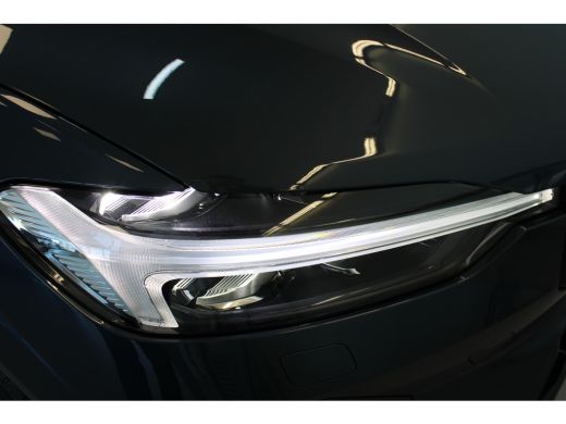 Volvo  XC60 T6 350PK Ultra Dark | Luchtvering | Getint Glas | B&W Audio | Massage ActivLease financial lease
