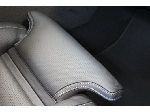 Volvo  XC60 T6 350PK Ultra Dark | Luchtvering | Getint Glas | B&W Audio | Massage ActivLease financial lease